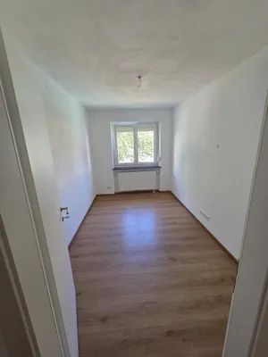4-Zimmer-Wohnung mieten in Salzburg Stadt – 90 m², € 1.730 – Bild 16 von 19