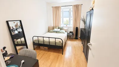 4-Zimmer-Wohnung mieten in Linz – 107 m², € 1.357 – Bild 2 von 8