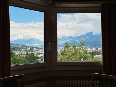 6-Zimmer-Wohnung kaufen in Innsbruck – 210 m², € 1.749.000 – Bild 3 von 10