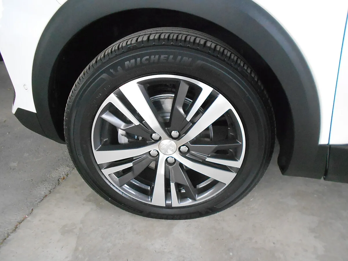 Peugeot 5008 1.5 BlueHDi 130 FAP Allure Pack (EURO 6d) – Bild 5
