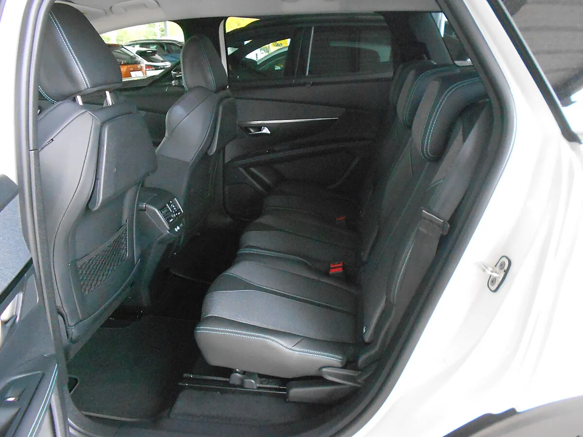 Peugeot 5008 1.5 BlueHDi 130 FAP Allure Pack (EURO 6d) – Bild 12