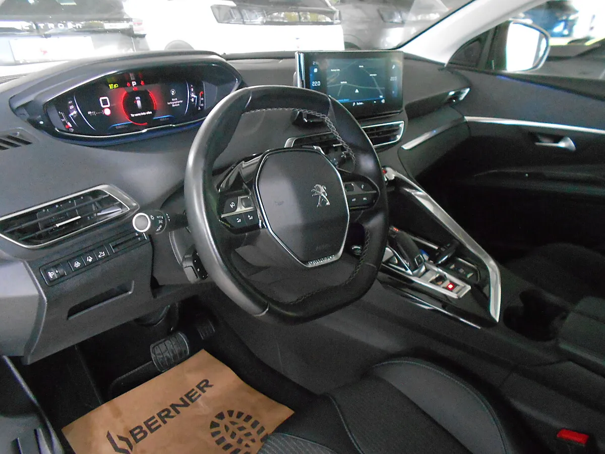 Peugeot 5008 1.5 BlueHDi 130 FAP Allure Pack (EURO 6d) – Bild 9