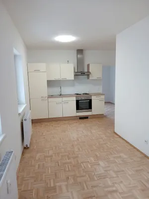 2-Zimmer-Wohnung mieten in Vöcklabruck – 42 m², € 720 – Bild 1 von 10