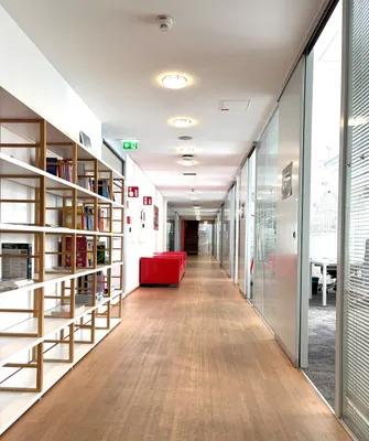 10-Zimmer-Gewerbeimmobilie mieten in Linz – 251 m², € 15 – Bild 1 von 7