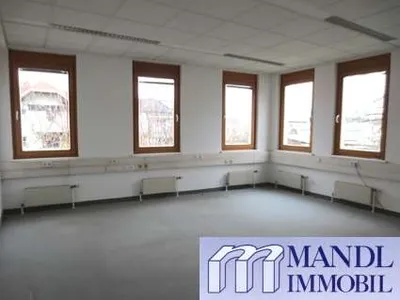 10-Zimmer-Gewerbeimmobilie mieten in Klagenfurt – 403 m², € 4.762 – Bild 7 von 11