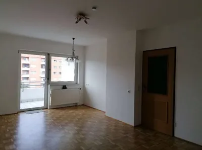 2-Zimmer-Wohnung kaufen in Gmunden – 60 m², € 129.000 – Bild 4 von 5
