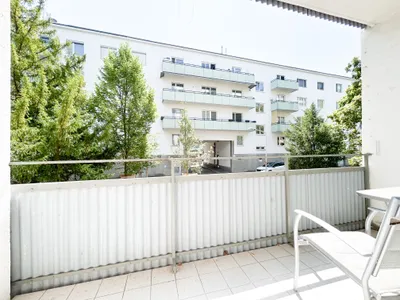 Helle und großzügige 3-Zimmer-Wohnung mit Balkon in Wien-Ottakring – Bild 2