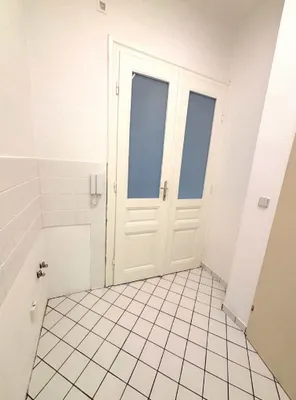 1-Zimmer-Gewerbeimmobilie mieten in Wien – 31 m², € 459 – Bild 3 von 8
