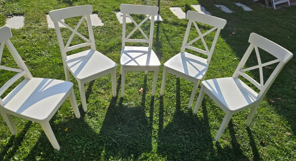 Ausziehbarer Tisch & 5 Ingolf Sessel Ikea Set, € 75,- (2860 Kirchschlag in der Buckligen Welt)