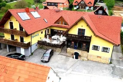 13-Zimmer-Gewerbeimmobilie kaufen in Graz-Umgebung – 719 m², € 950.000 – Bild 2 von 20