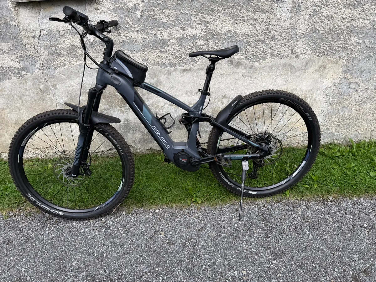 fahrradhelm sportlich ABUS Aduro 3.0 – Sportiver City-Helm in stilvollem Design für alltägliche und sportliche Touren – für Damen und Herren – Blau, Größe S Sport & Freizeit Farbe:dusty blue Removable Battery E-Bike Was sind die Vorteile