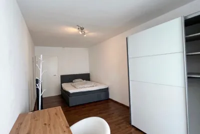 Helles, voll möbliertes WG-Zimmer mit eigener Loggia im 3. Bezirk – Bild 2