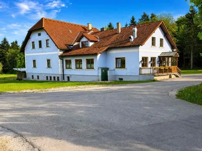 8-Zimmer-Haus kaufen in Krems Land – 559 m², € 449.000 – Bild 2 von 19