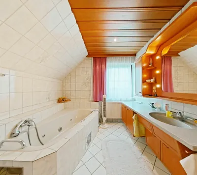 8-Zimmer-Haus kaufen in Krems Land – 559 m², € 449.000 – Bild 5 von 19