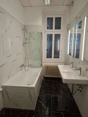 Privat: 5 Zimmer Wohnung (Büro oder Ordination auch möglich)) – Bild 2