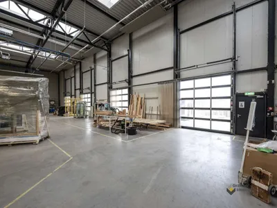 Gewerbeimmobilie mieten in Wien – 2 707 m², € 33.000 – Bild 3 von 6