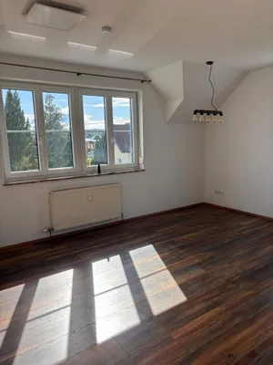 4-Zimmer-Wohnung mieten in Braunau am Inn – 104 m², € 1.195 – Bild 2 von 8