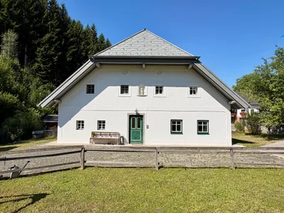 7-Zimmer-Haus kaufen in Gmunden – 294 m², € 990.000 – Bild 3 von 12