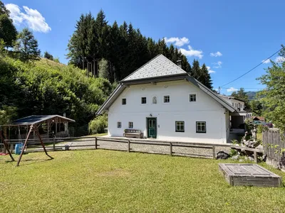 7-Zimmer-Haus kaufen in Gmunden – 294 m², € 990.000 – Bild 4 von 12