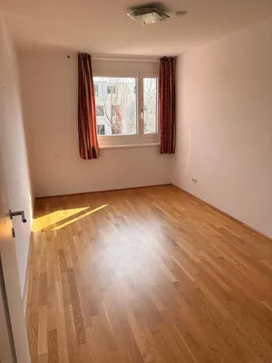 Helle, moderne Wohnung in ruhiger Lage – Bild 3