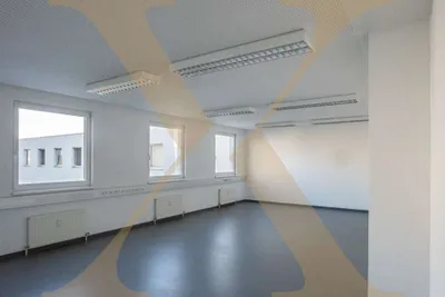 Gewerbeimmobilie mieten in Wels – 56 m², € 682