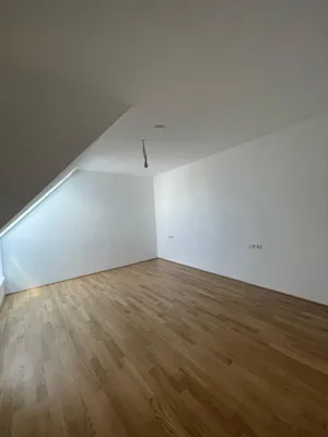 Erstbezug: Neu errichtete 2 Zimmer Dachgeschosswohnung mit Balkon – Bild 3
