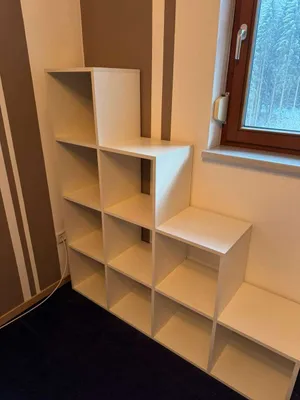 IKEA KALLAX Regal in Stufenform, € 35,- (9587 Riegersdorf)