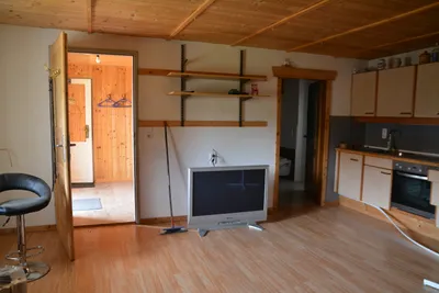 1-Zimmer-Wohnung mieten in Braunau am Inn – 30 m², € 360 – Bild 2 von 5