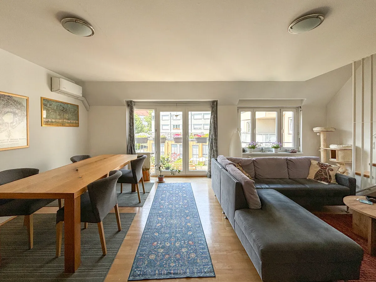 Exklusives Dachgeschossjuwel mit Balkon, Terrasse und Garagenplatz nahe Schubertpark - Widok 3