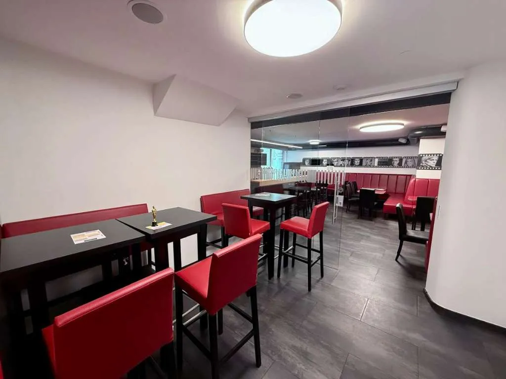 "Stylisches Lokal mit Küche & Terrasse zu verpachten - hohes Umsatzpotential!" - Ansicht 2