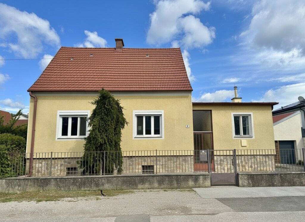 Rarität: Idyllischer, großer Garten samt Altbestand zum Sanieren! - View 2