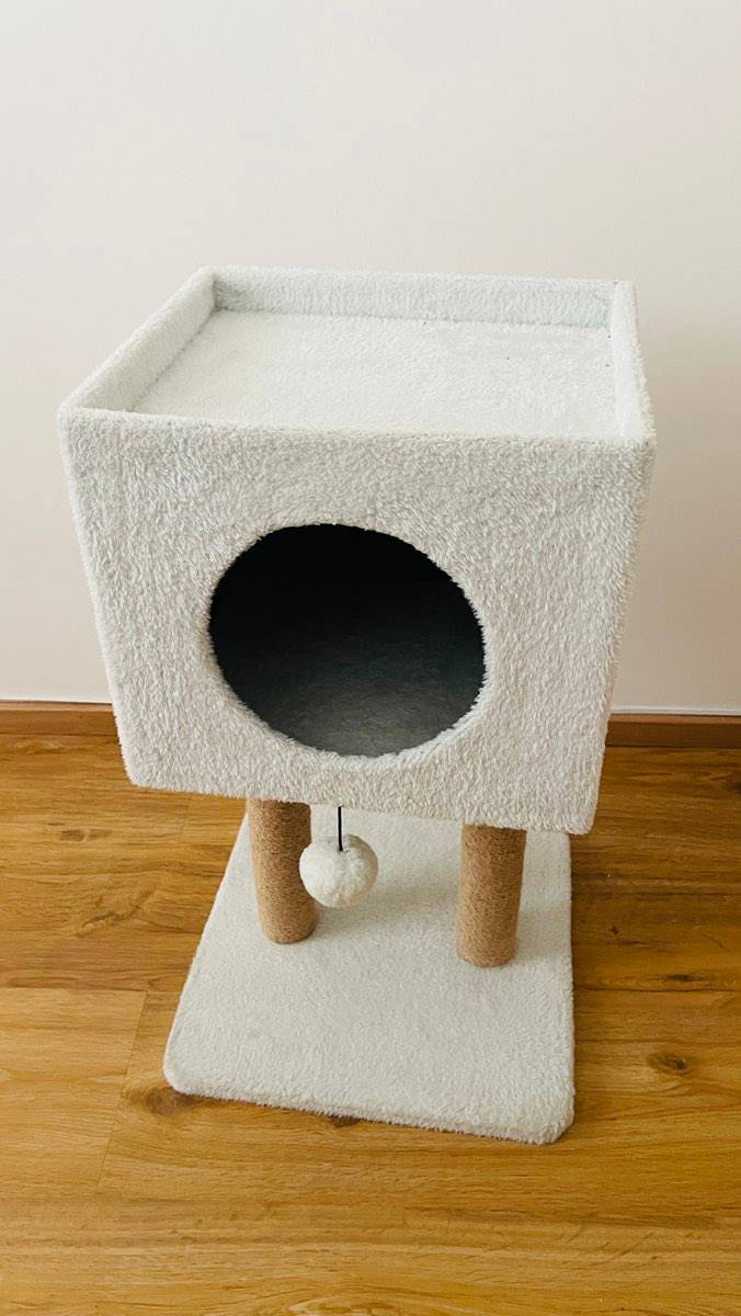 Kratzbaum / Katzenhhle fr Katzen und Kitten (Gebraucht),  45,- (6020  Innsbruck) - willhaben