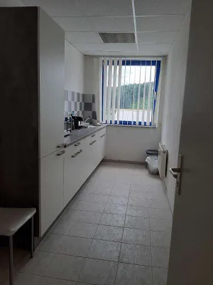 2-Zimmer-Gewerbeimmobilie mieten in Linz Land – 23 m², € 5 – Bild 6 von 10
