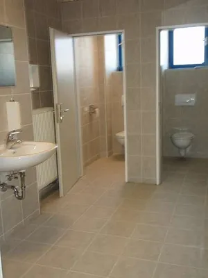 2-Zimmer-Gewerbeimmobilie mieten in Linz Land – 23 m², € 5 – Bild 5 von 10