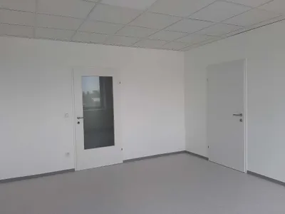 2-Zimmer-Gewerbeimmobilie mieten in Linz Land – 23 m², € 5 – Bild 3 von 10