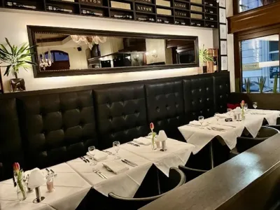 Gewerbeimmobilie mieten in Wien – 167 m², € 4.742