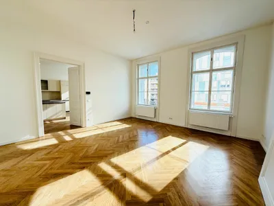 ERSTBEZUG | TOP RUHELAGE | 5 ZIMMER | EXKLUSIVE UND HELLE ALTBAUWOHNUNG | U-BAHN-NÄHE – Bild 2