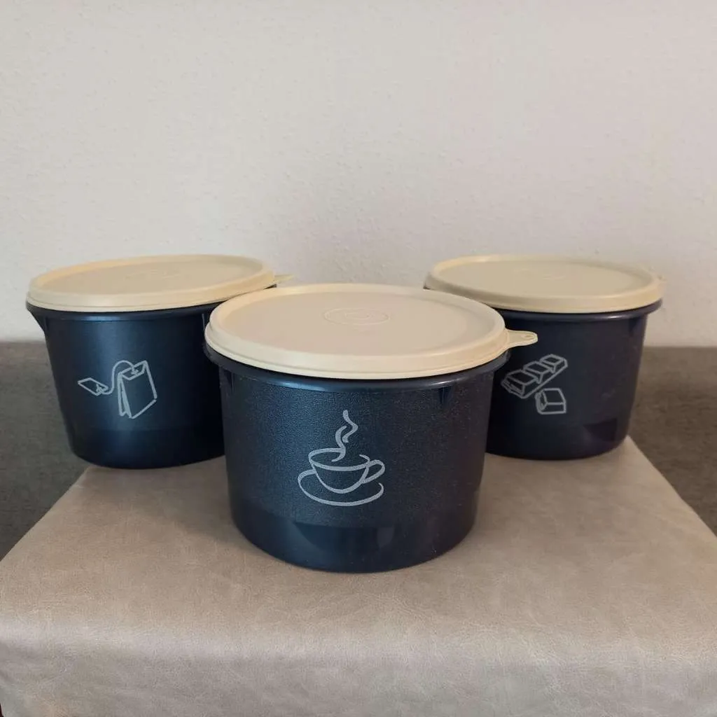 6 Tupperware Behälter - Kaffee, Tee, Schokolade, € 25,- (6380 St. Johann in Tirol)