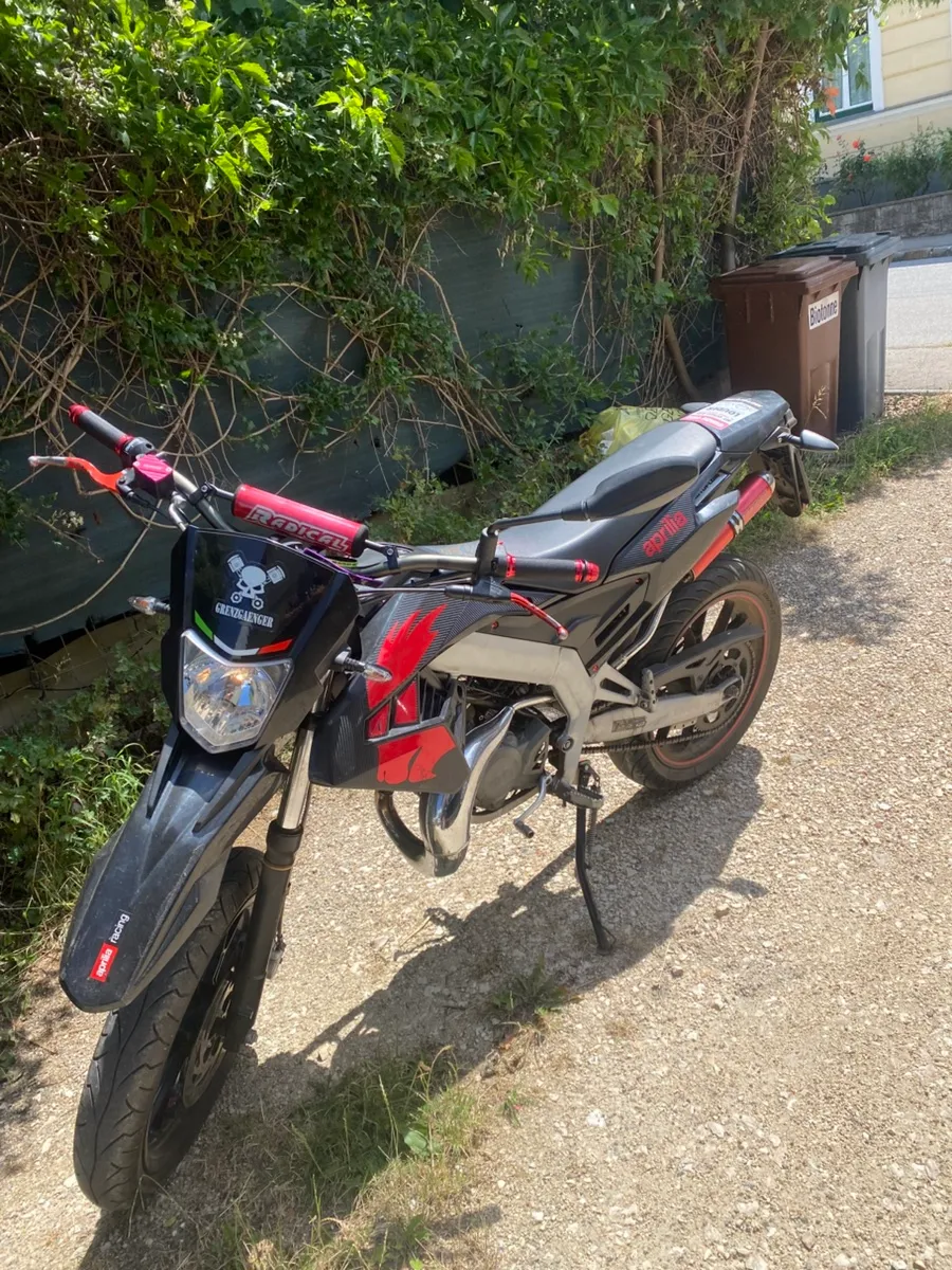 Aprilia SX