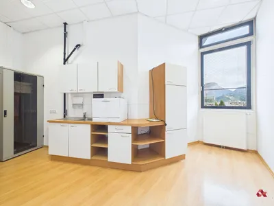 Gewerbeimmobilie mieten in Kufstein – 148 m², € 2.280 – Bild 3 von 9