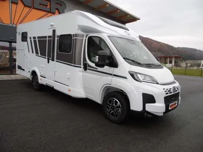 Teilintegriertes Wohnmobil Carado T448 mit Einzelbetten und G...