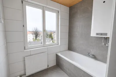 4-Zimmer-Wohnung mieten in Salzburg Stadt – 93,59 m², € 1.775 – Bild 2 von 4