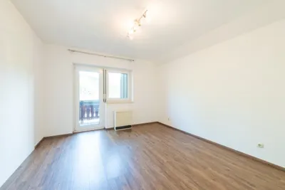 3-Zimmer-Wohnung mieten in Gmunden – 80 m², € 996 – Bild 4 von 8
