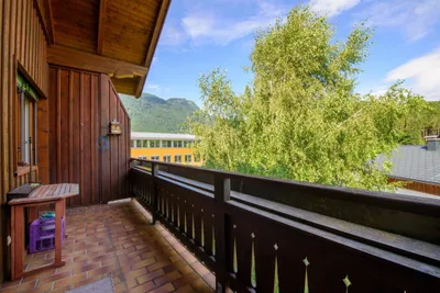 3-Zimmer-Wohnung mieten in Gmunden – 80 m², € 996 – Bild 2 von 8