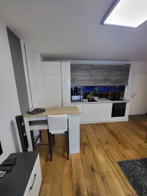 Moderne 2 Zimmer Wohnung mit Gartenterrasse – Bild 3