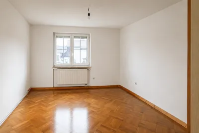 8-Zimmer-Gewerbeimmobilie kaufen in Gmunden – 160 m², € 475.000 – Bild 5 von 10