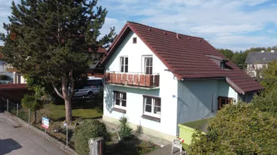 5-Zimmer-Haus kaufen in Gmunden – 120 m², € 220.000 – Bild 2 von 5
