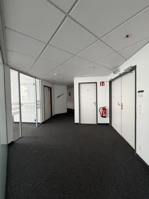 7-Zimmer-Gewerbeimmobilie mieten in Wien – 235 m², € 3.293 – Bild 7 von 14