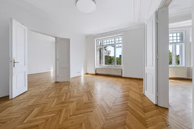 Altbau-Eleganz im Servitenviertel: Helle 4 Zimmerwohnung zwischen Donaukanal und U-Bahn – Bild 3