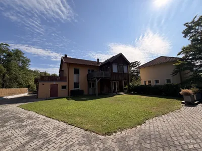 11-Zimmer-Gewerbeimmobilie kaufen in Baden – 253,87 m², € 758.000